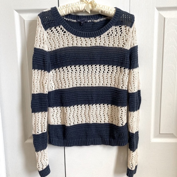 GAP Open Knit Sweater in Navy & Beige - Picture 2 of 7